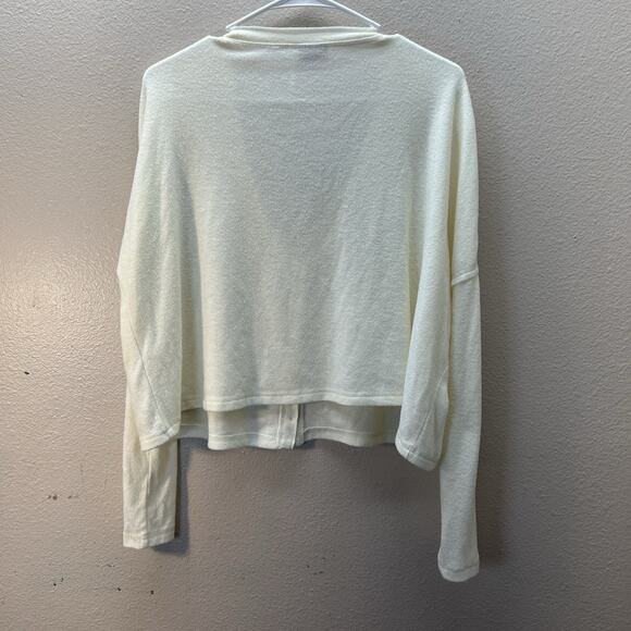 Urban Outfitters Out From Under White Oversized Cozy Button Front Top Coquette - Picture 4 of 4